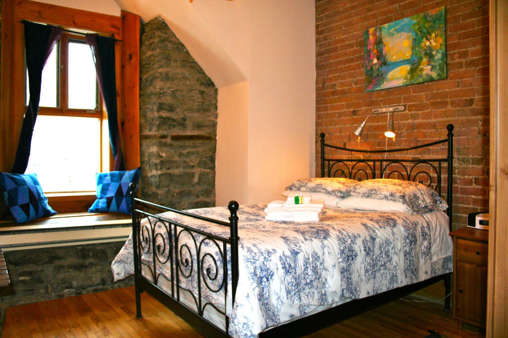 מונטריאול Gite University Bed And Breakfast מראה חיצוני תמונה